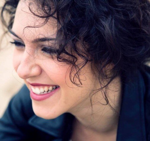 Giorgia Calcari Autrice del libro della casa editrice Edizioni Italiane con sede in Umbria Giorgia Calcari Autrice del libro della casa editrice Edizioni Italiane con sede in Umbria